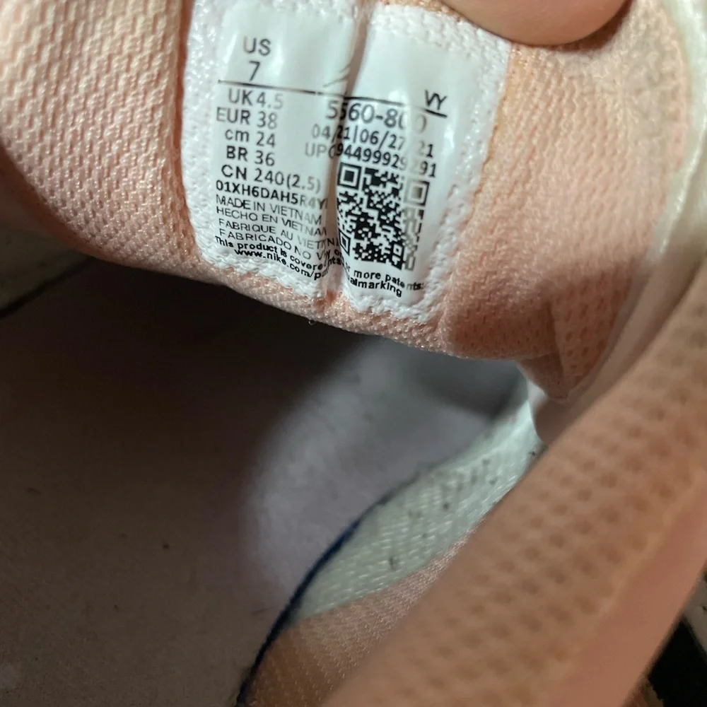 Size 7- Nike Air Jordan 1 Low GS ‘Light Arctic Pink’
